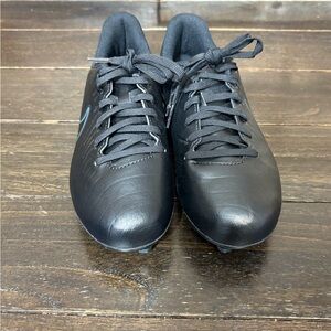 Nike Tiempo Legend 10 soccer cleats soze 5Y